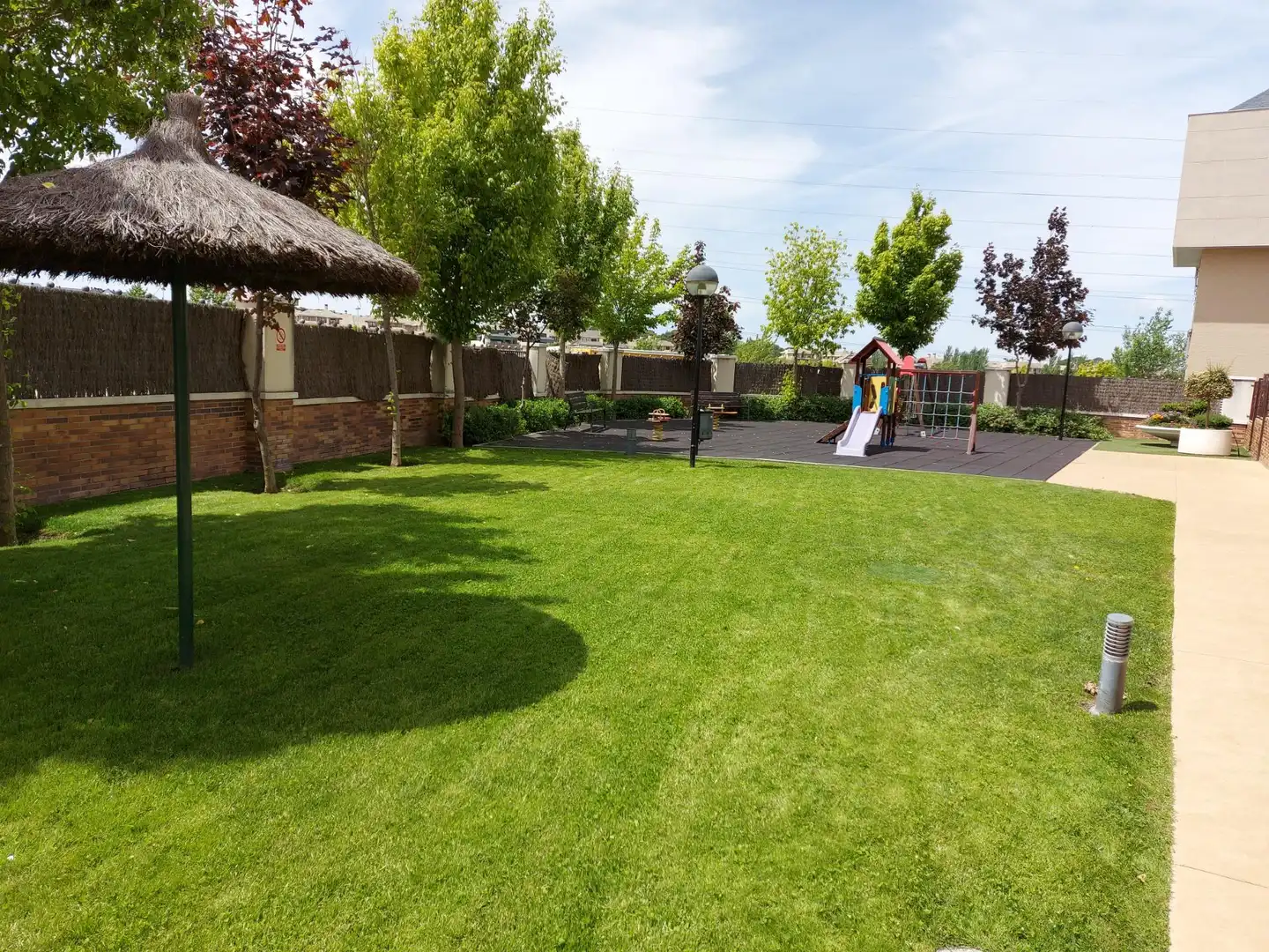 Apartament de lloguer a Calle FLAUTA MAGICA LA, Los Satélites - Roza Martín