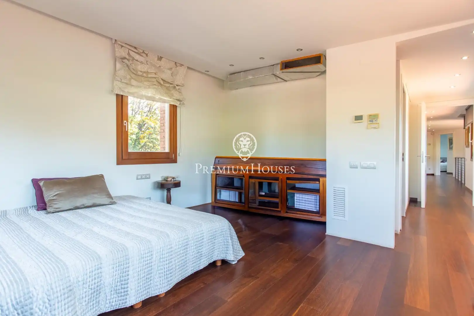Schlafzimmer von Haus oder Chalet zum Verkauf in Cabrera de Mar mit Klimaanlage, Heizung und Privatgarten