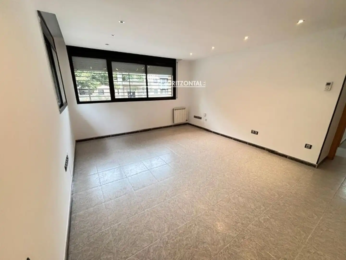 Flat for rent in Sabadell  with Heating