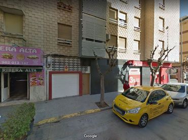 Aparcament amb ascensor en venda a Av Bolero de Carlet