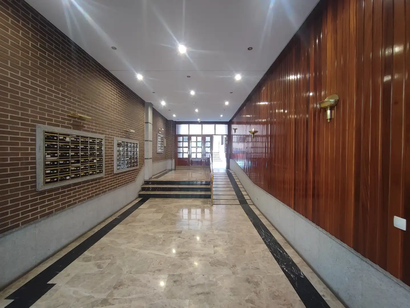 Piso en venta en Madrid con Calefacción, Terraza y Horno