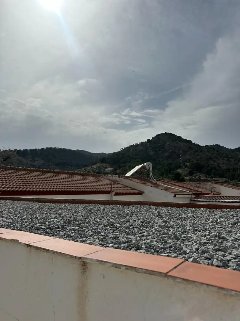 Vista exterior de Casa adosada en venda en Urrácal amb Terrassa, Traster i Moblat