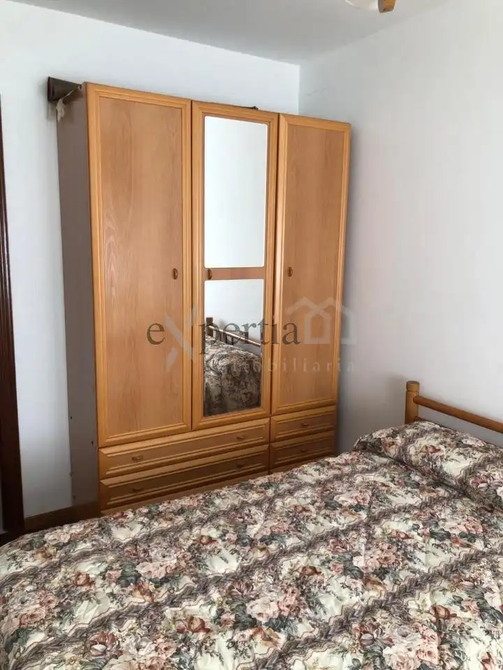 Schlafzimmer von Wohnungen zum Verkauf in A Pobra do Caramiñal mit Heizung, Abstellraum und Möbliert