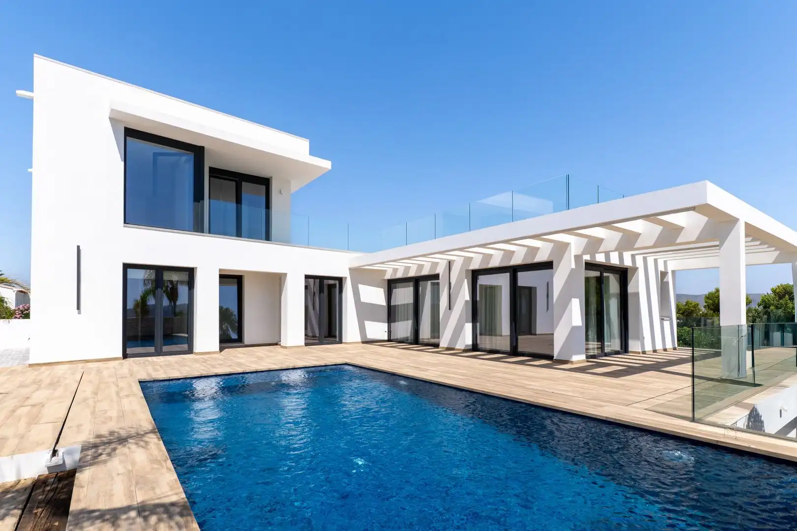 Außenansicht von Haus oder Chalet zum Verkauf in Moraira mit Klimaanlage, Privatgarten und Terrasse
