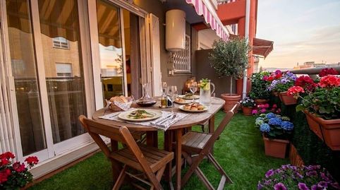 ATICO DÚPLEX CON TERRAZA Y MUCHA LUZ