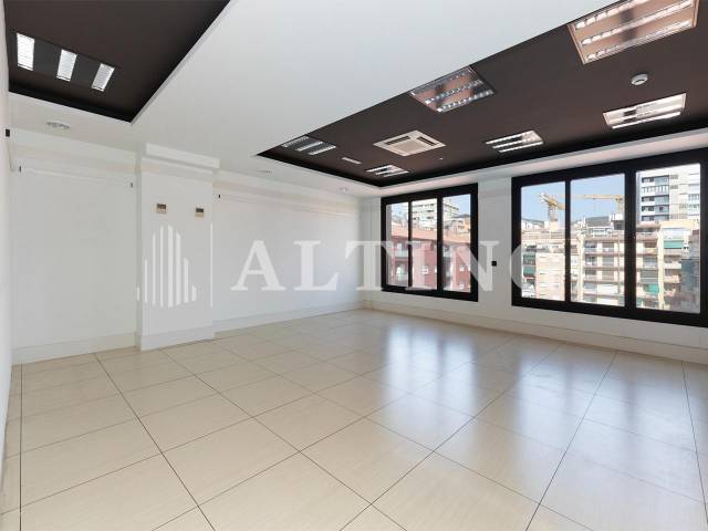 Oficina en Alquiler en  Madrid en La Maternitat i Sant Ramon