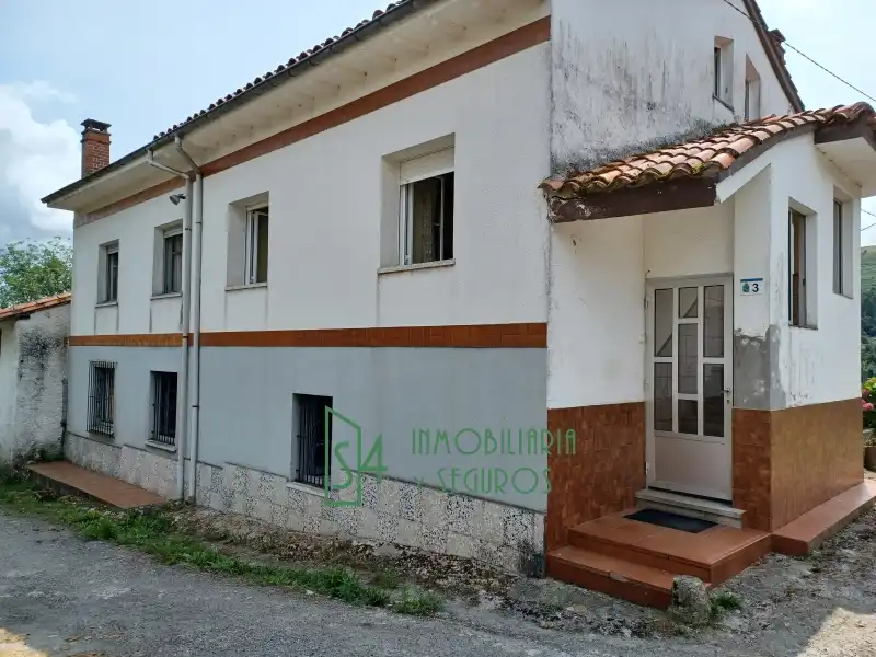 Außenansicht von Einfamilien-Reihenhaus zum Verkauf in Oviedo  mit Privatgarten, Möbliert und Ofen