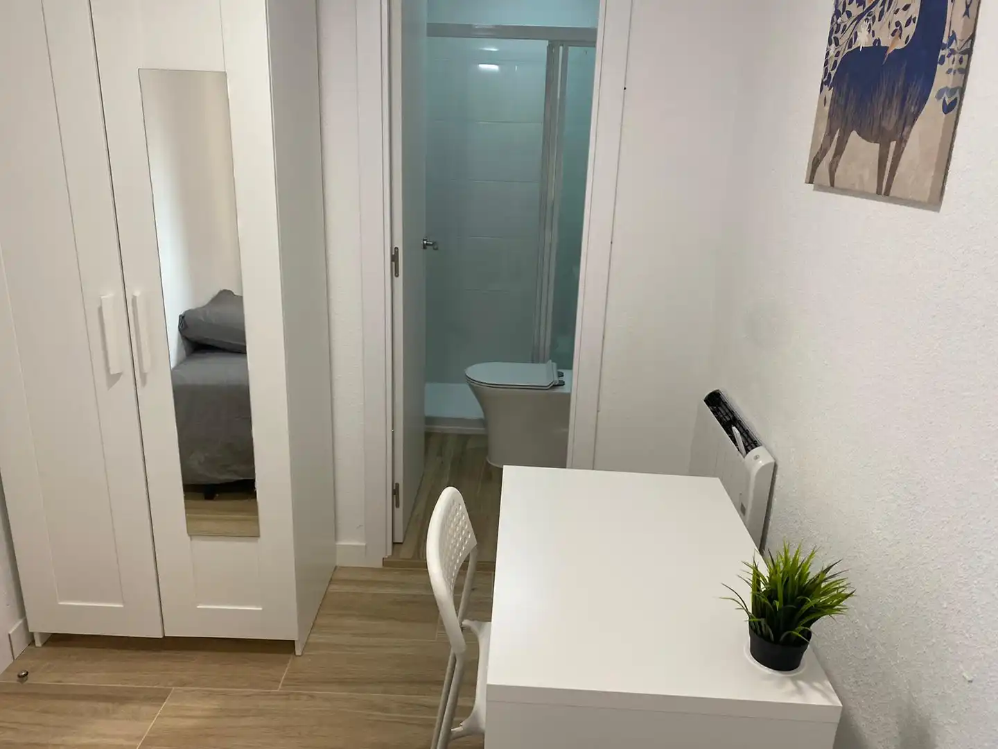 Room in Calle de la Garganta de Aísa, 1, Numancia