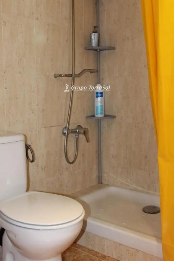 Baño de Apartamento en venta en Torredembarra con Aire acondicionado, Calefacción y Terraza