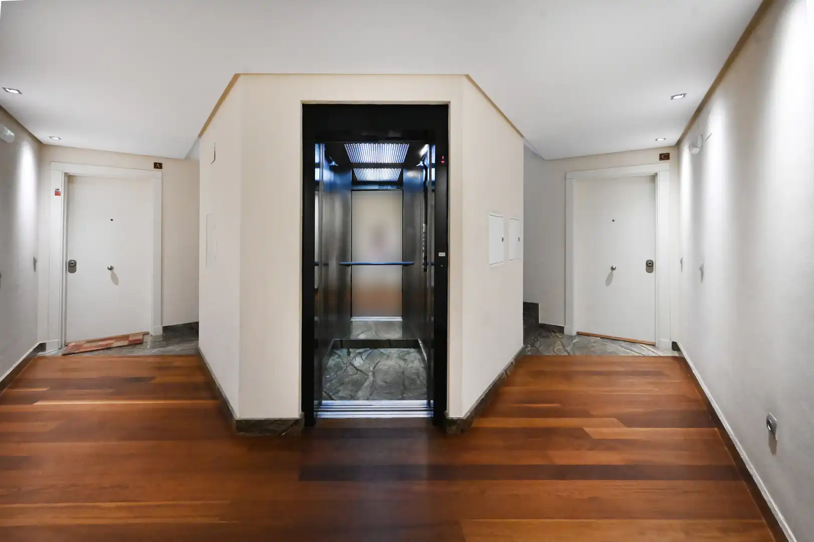 Flat for rent in Avenida Doctor Diego Madrazo, Valdenoja