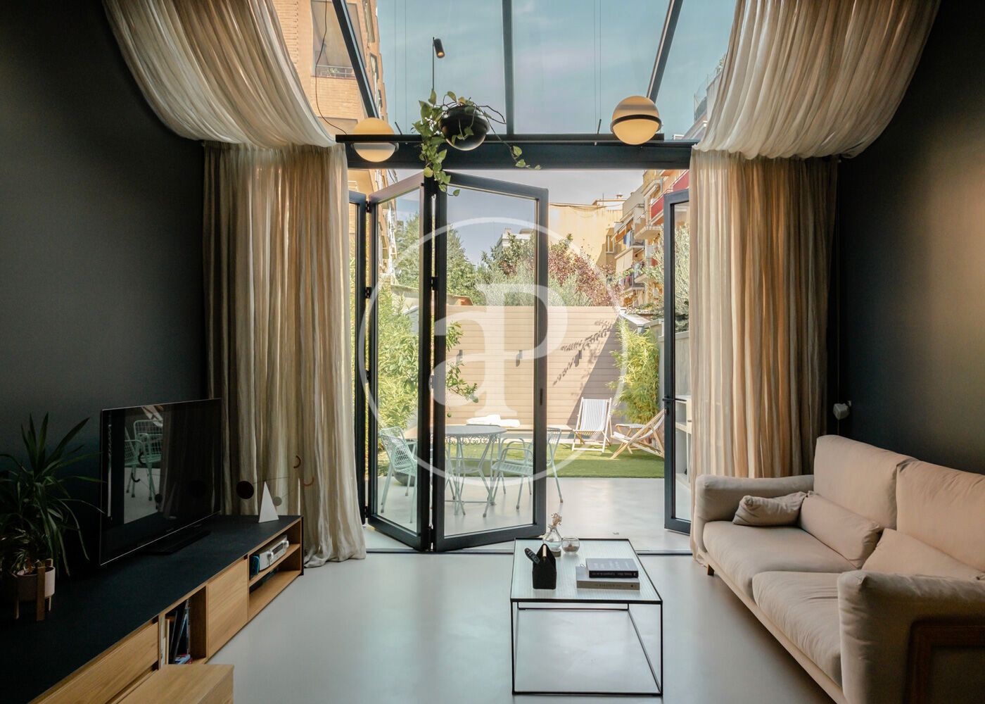 Terrace of House or chalet for sale in  Barcelona Capital  with Air Conditioner, Heating and Private garden