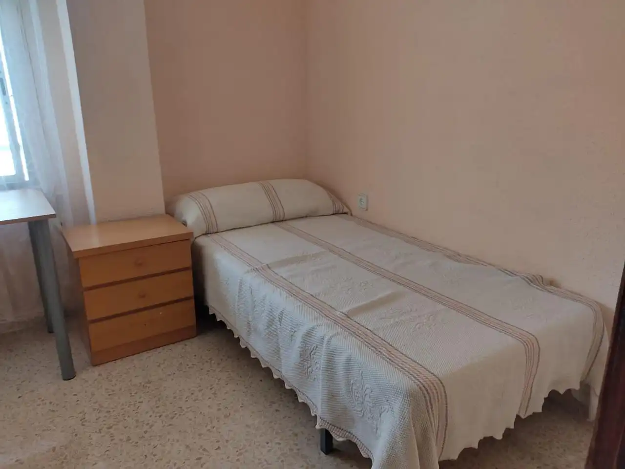 Flat for rent in De José María Haro, La Carrasca
