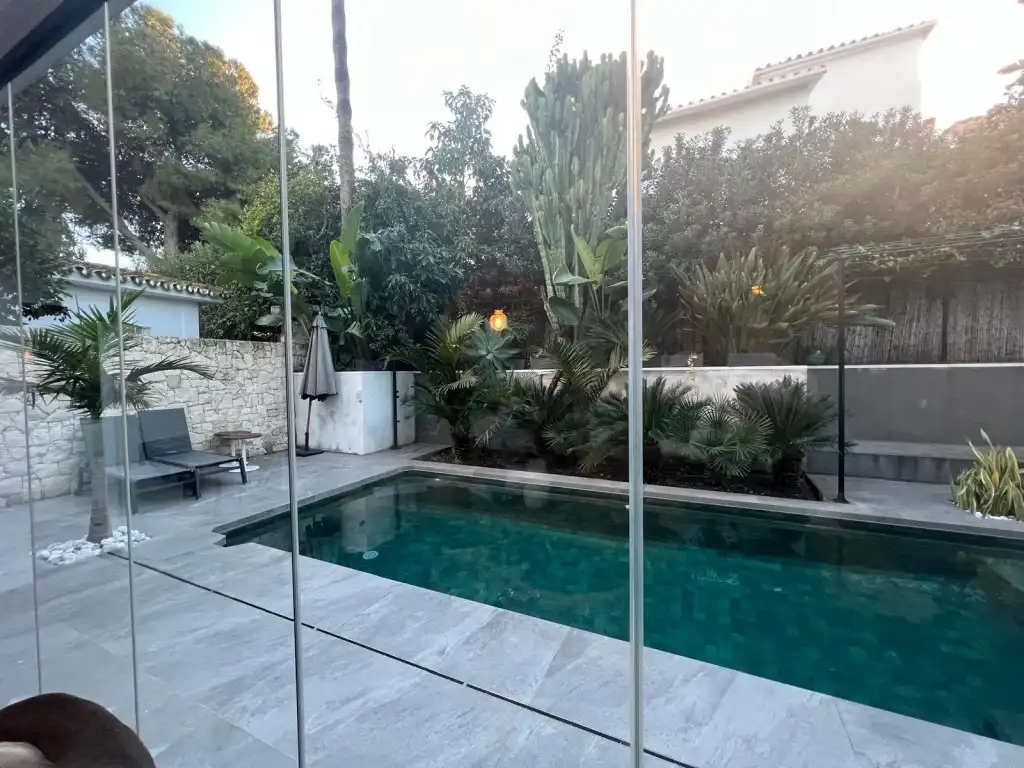 Chalet con piscina en venta en Nueva Andalucía, imagen 2