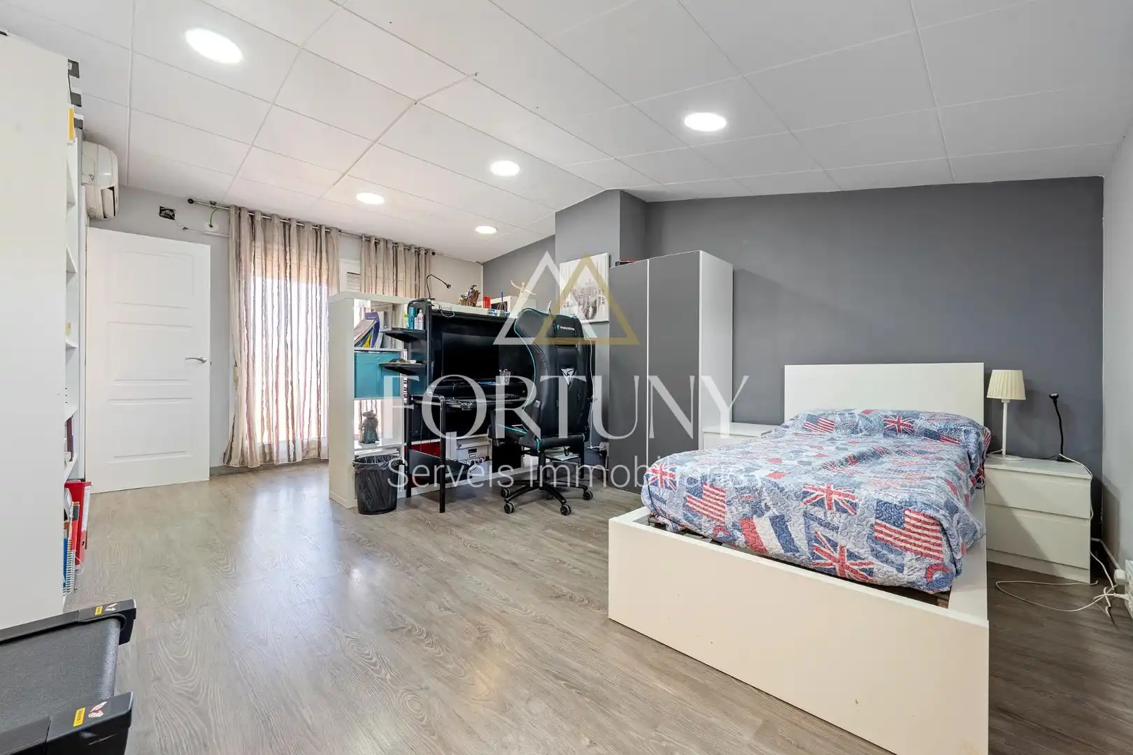 Habitación de Casa adosada en venta en Reus con Aire acondicionado, Calefacción y Terraza
