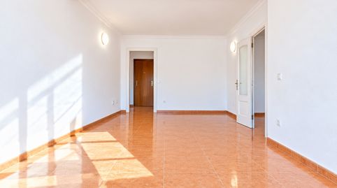 Foto 4 de Piso en venta en Calle San Roque, Reyes, Parla