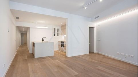 Foto 2 de Piso en venta en El Raval, Barcelona Capital