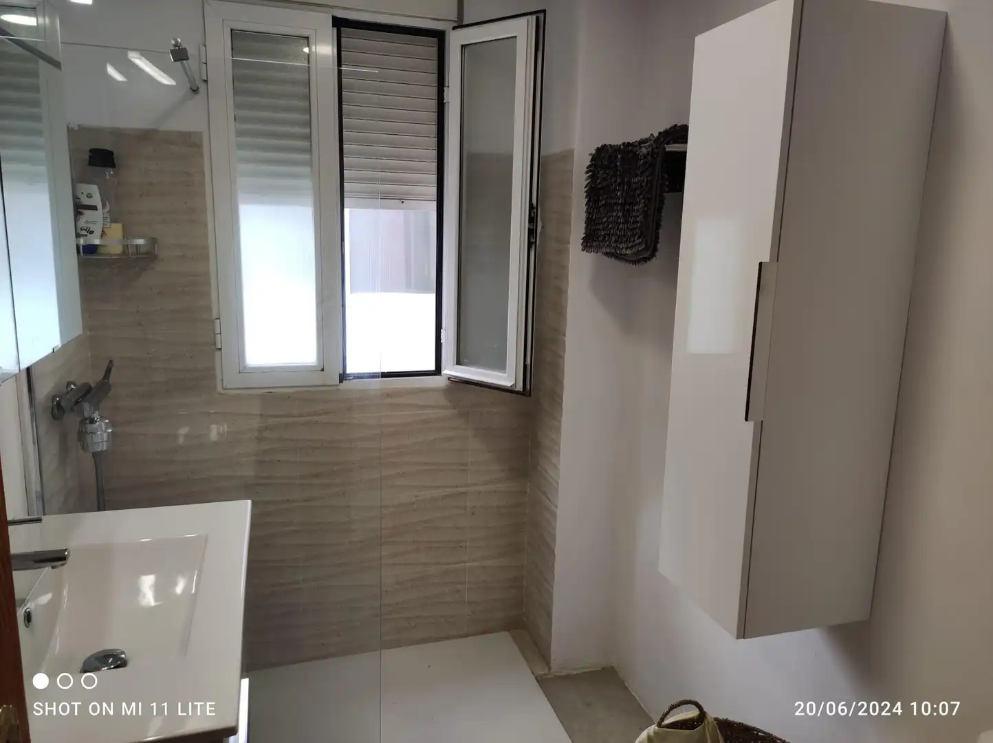 Bathroom of Apartments for rent in Baeza