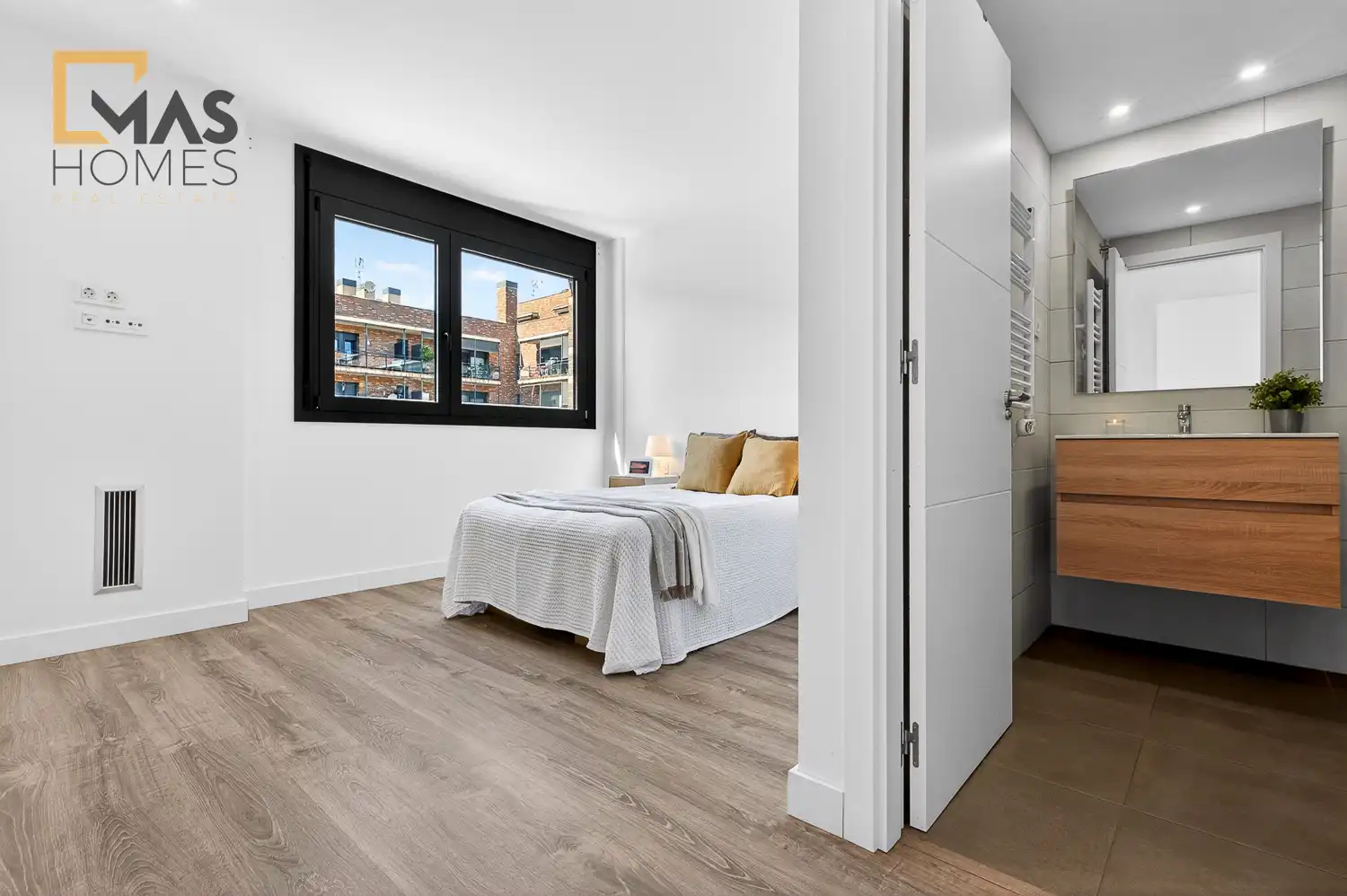 Schlafzimmer von Maisonette zum Verkauf in Sabadell mit Klimaanlage, Heizung und Parkett