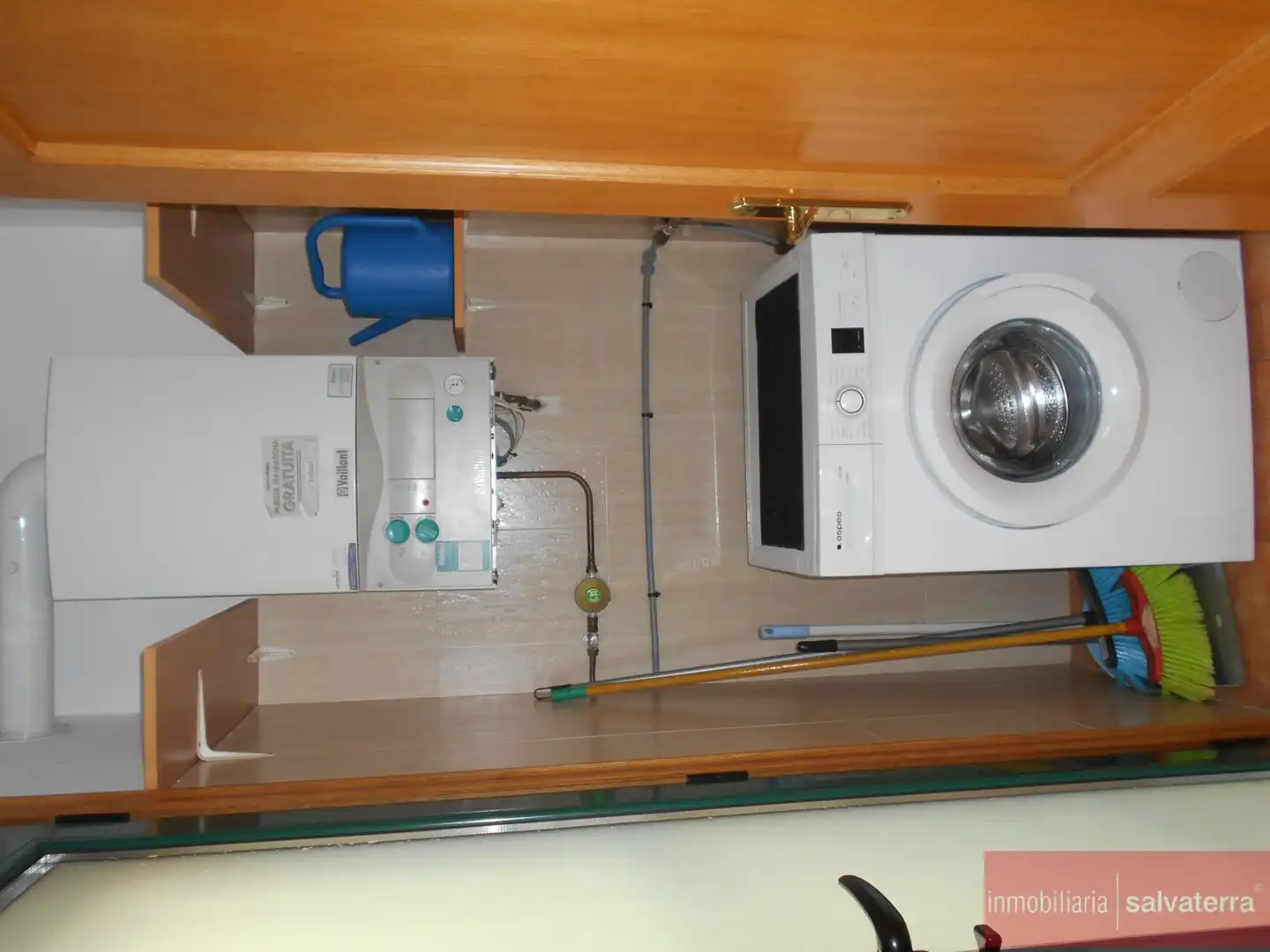 Cocina de Piso de alquiler en As Neves   con Calefacción