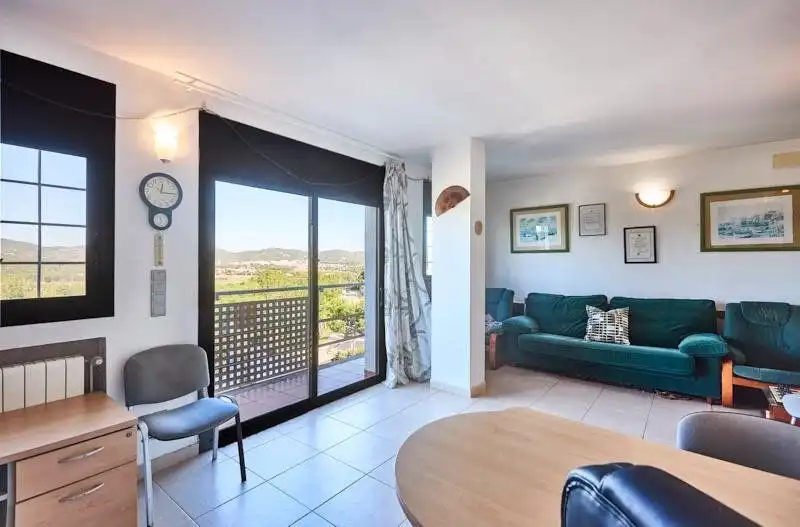 Sala de estar de Casa o chalet en venta en Sant Pere de Ribes con Calefacción, Terraza y Trastero