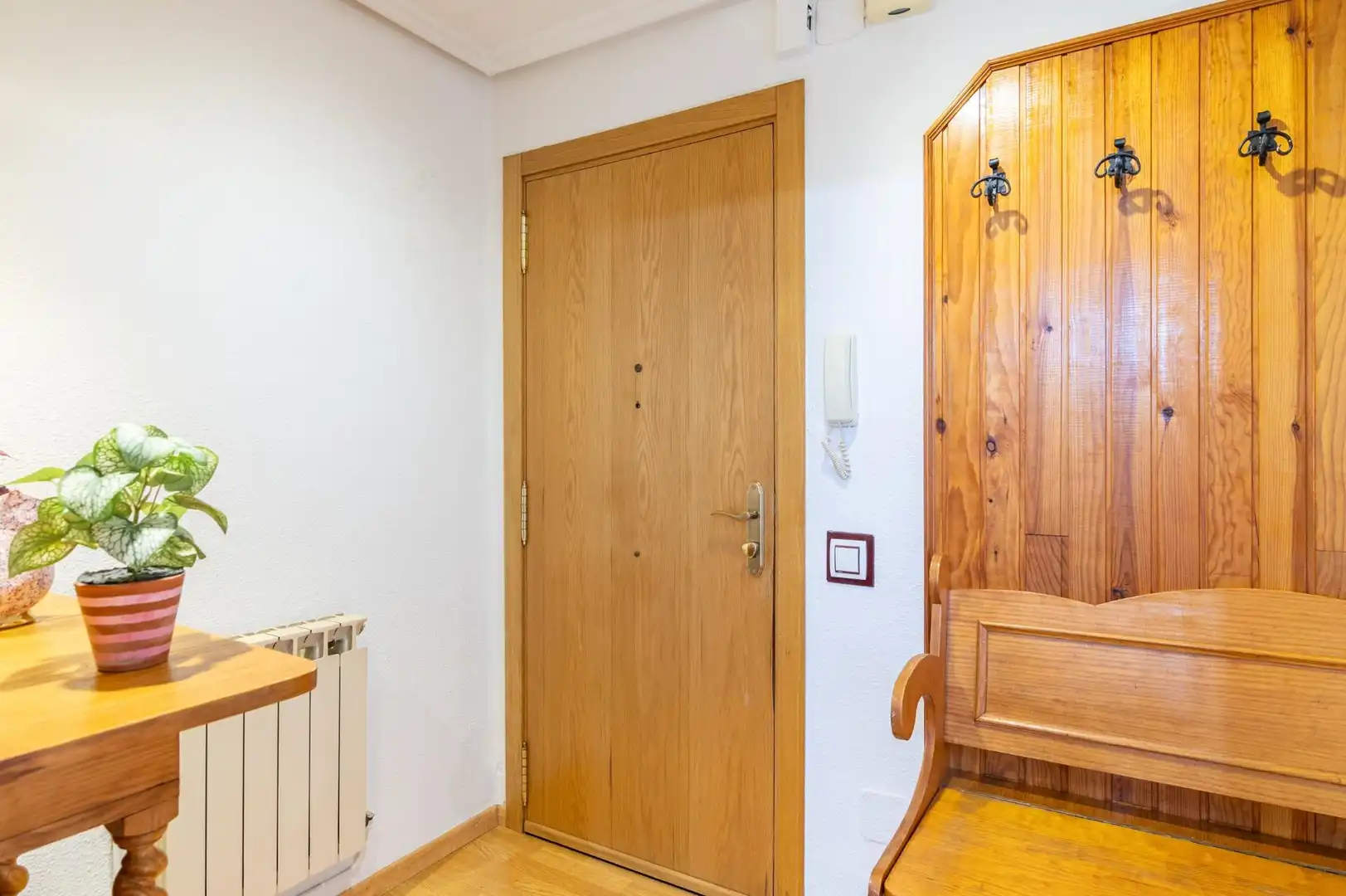 Piso en venta en  Pamplona / Iruña con Calefacción, Parquet y Balcón