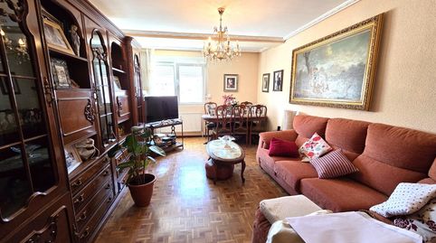 Foto 4 de Piso en venta en Plaza de Roma, Gamonal - San Bruno - G9, Burgos Capital