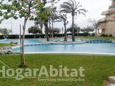 Pis amb piscina en venda a Calle San Bartolomé