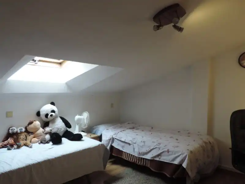 Habitación de Dúplex en venta en Guadalajara con Aire acondicionado, Calefacción y Trastero