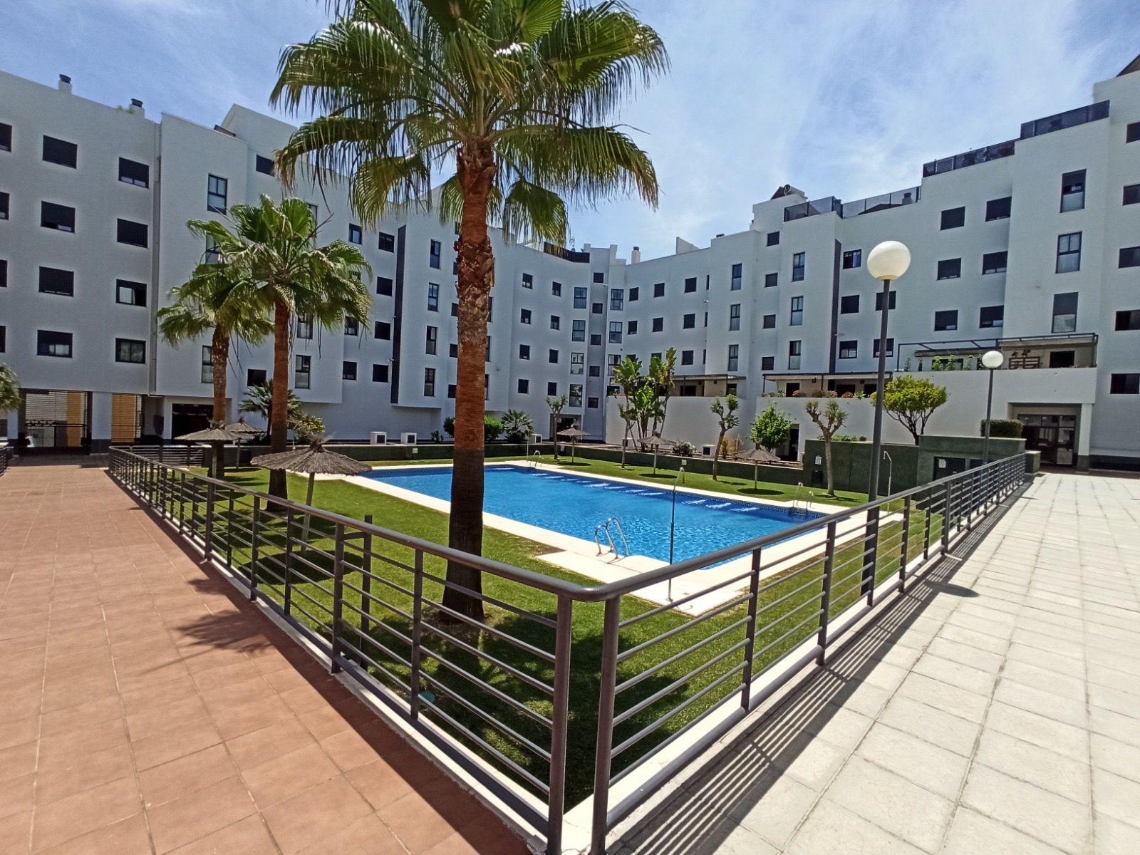 Exterior view of Flat for sale in El Puerto de Santa María  with Air Conditioner, Terrace and Oven