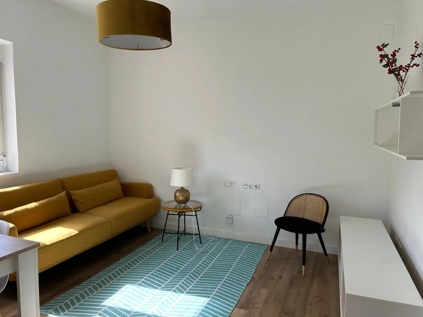 Living room of Flat for rent in Jaén  with Air Conditioner, Furnished and Oven
