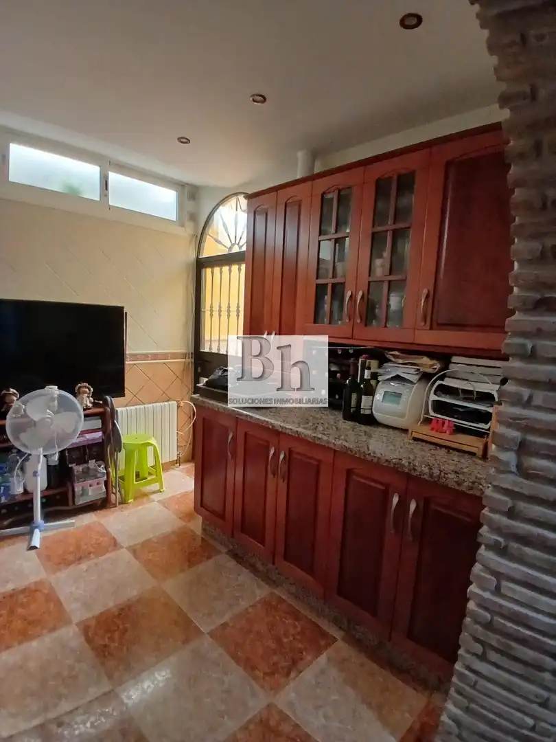 Kitchen of Houses for sale in Málaga  with Air Conditioner, Terrace and Balcony