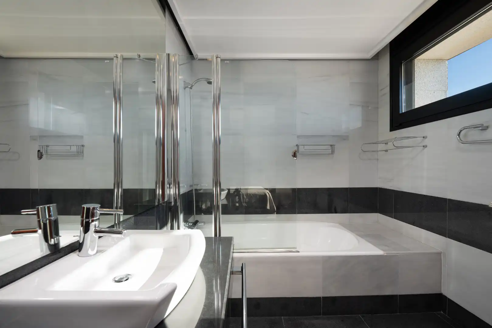 Maison avec terrasse à vendre à Río Real - Los Monteros, imagen 23