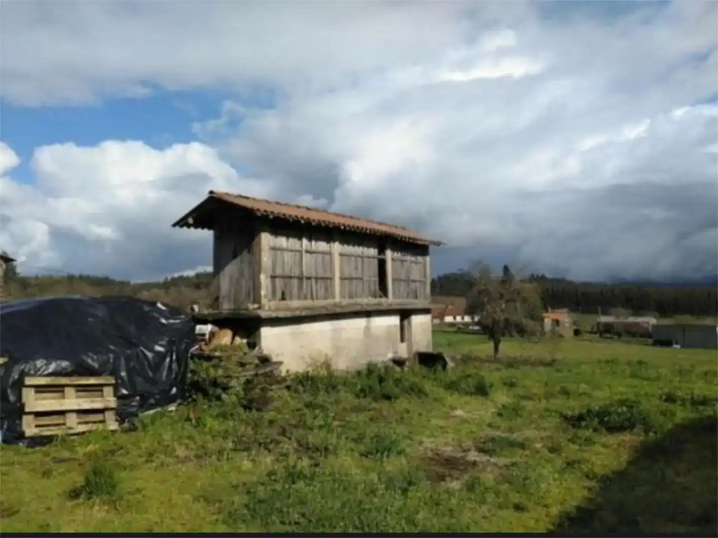 Casa adosada en venta en Touro