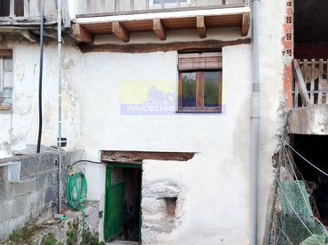 Casa rústica en venta en Barrio Sonabia