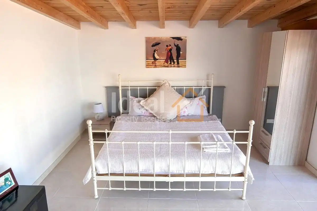Houses for sale in El Salto
