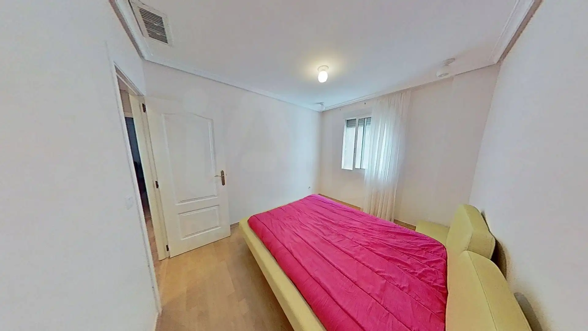 Schlafzimmer von Wohnung zur Miete in Centro