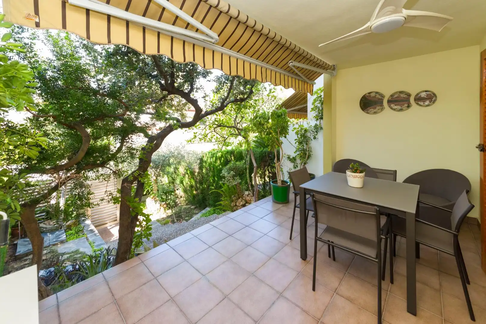 Bungalow avec piscine à vendre à Calle de José Serrano 6