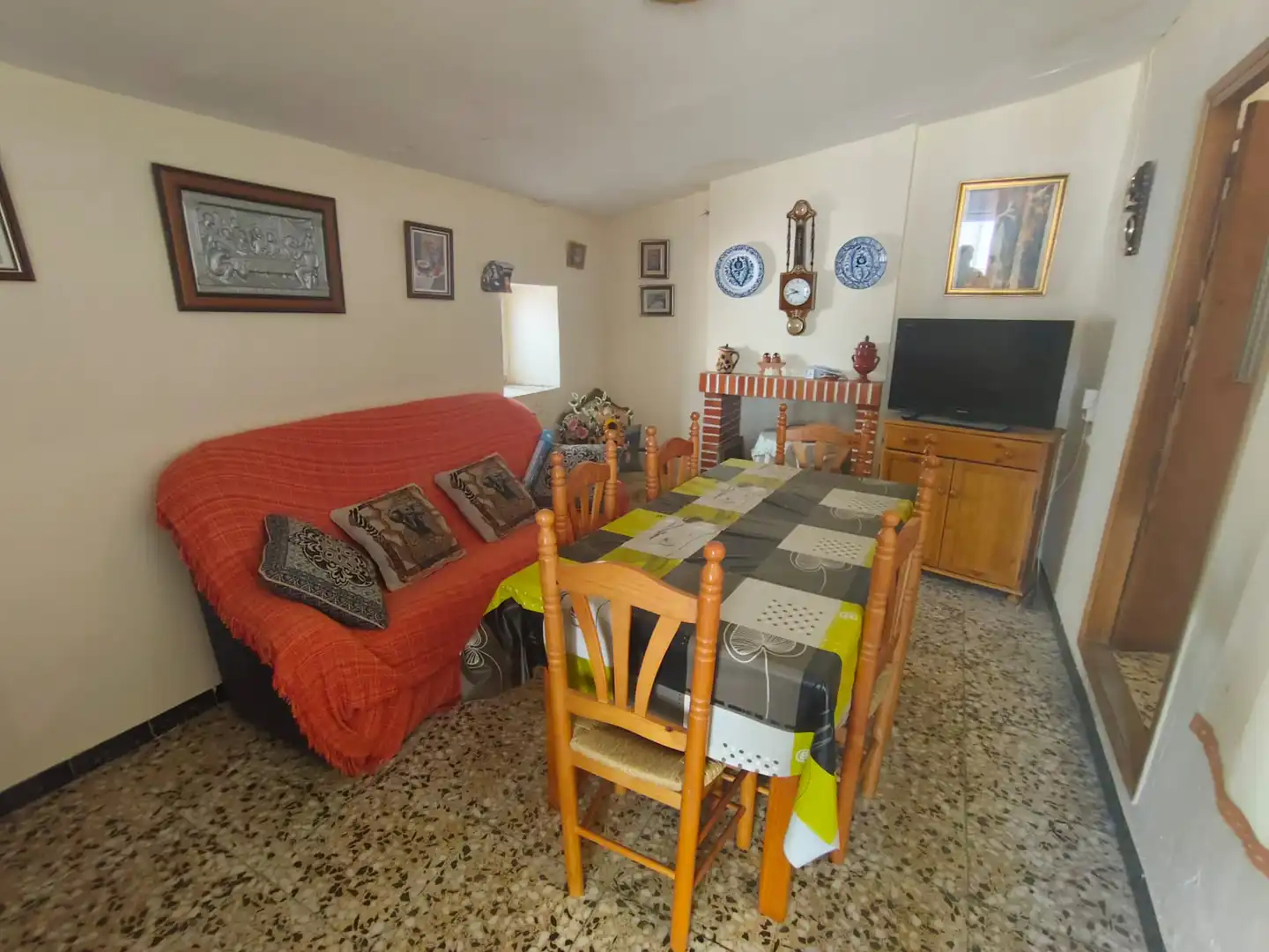 Sala d'estar de Casa adosada en venda en Lanteira amb Terrassa, Moblat i Balcó