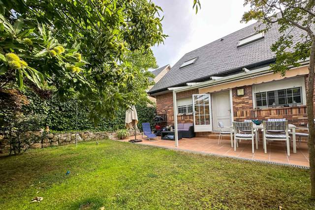 Casa-chalet en Venta en Valdemanco