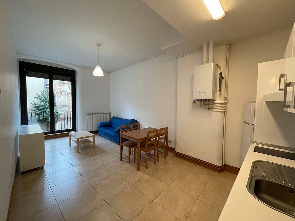 Pis de lloguer en  Huesca Capital amb Calefacció, Moblat i Rentadora