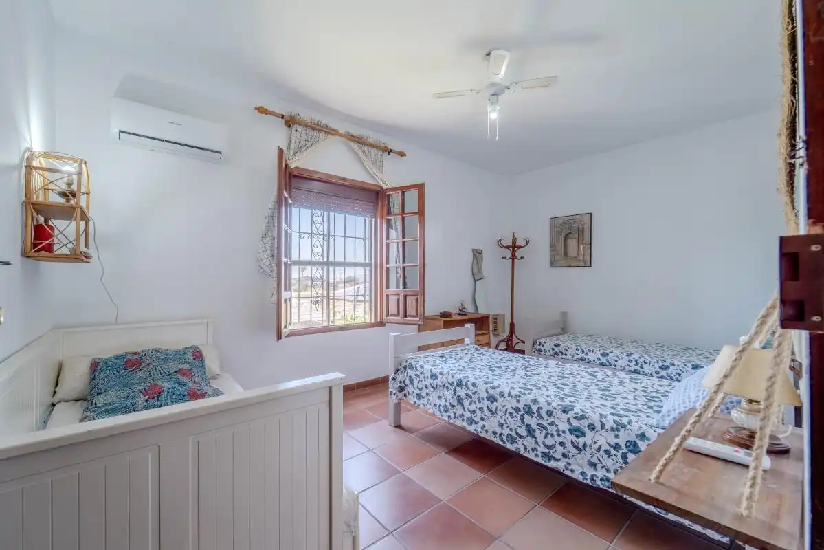 Habitación de Finca rústica en venta en Antequera con Aire acondicionado, Calefacción y Jardín privado