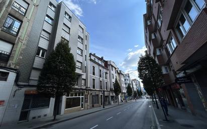 Vista exterior de Pis en venda en Gijón 