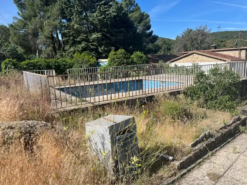 Piscina de Residencial en venta en Santa María de la Alameda
