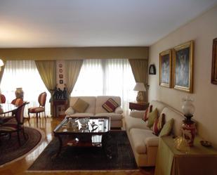 Living room of House or chalet for sale in  Zaragoza Capital  with Air Conditioner and Terrace