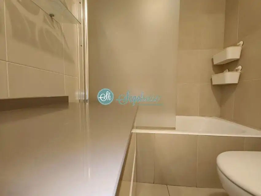 Baño de Piso en venta en Torrecaballeros con Calefacción y Internet