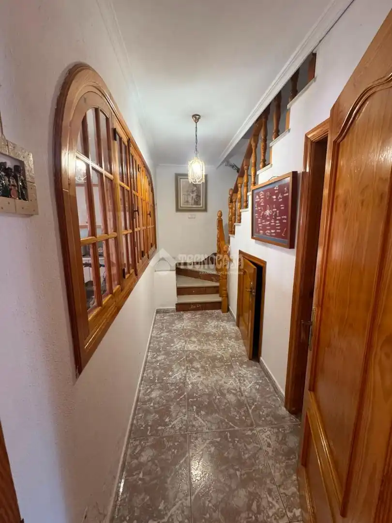 Casa adosada en venda a Taraguilla- Estación