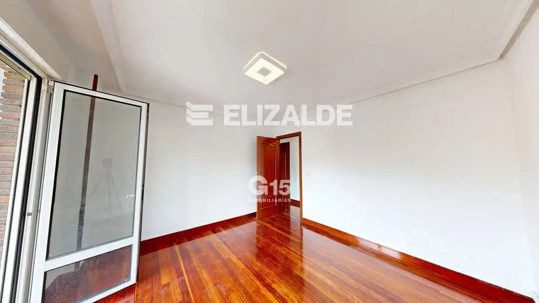 Habitación de Piso en venta en Hernani con Terraza, Trastero y Balcón