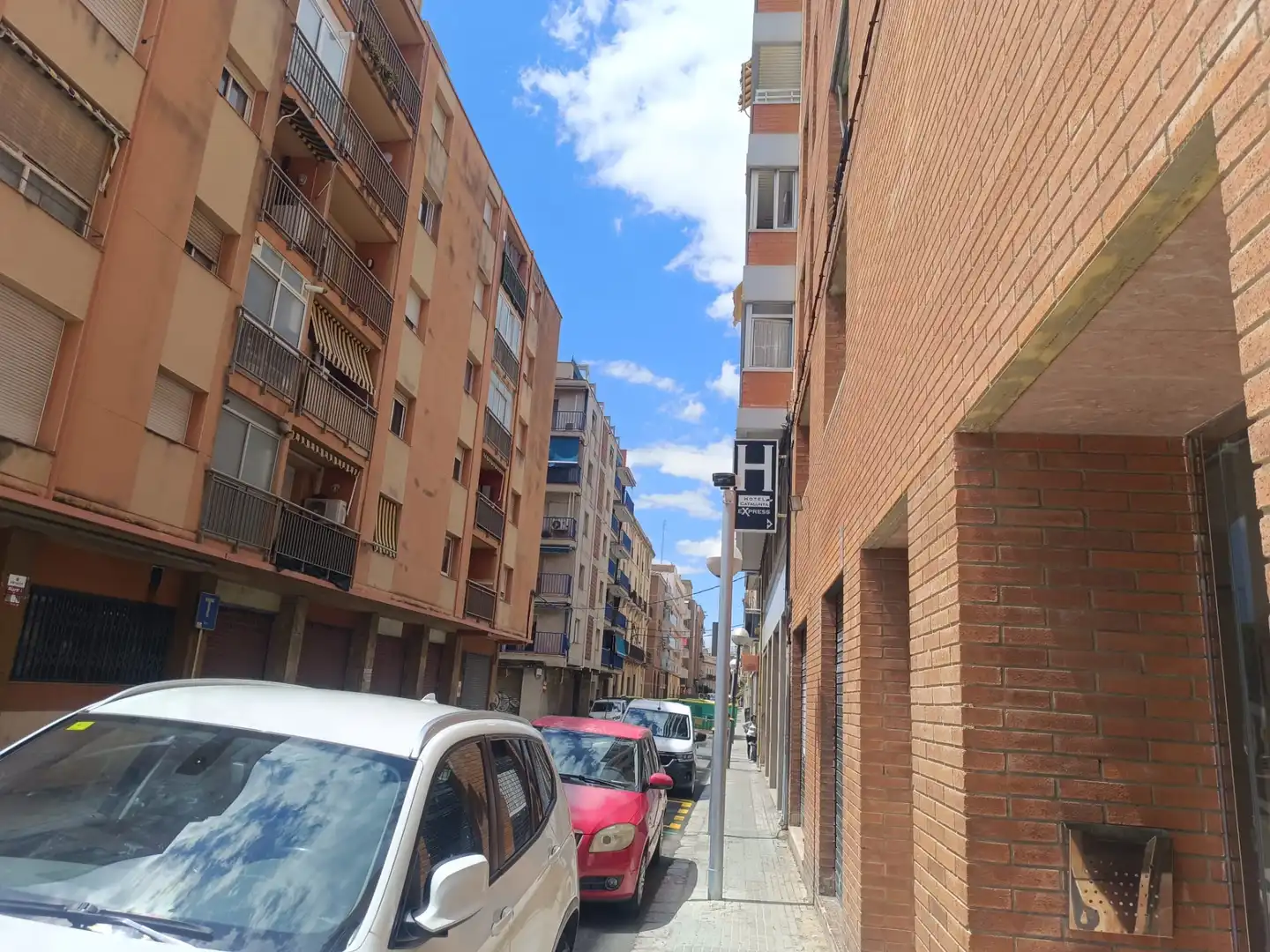 Vista exterior de Local en venda en Tarragona