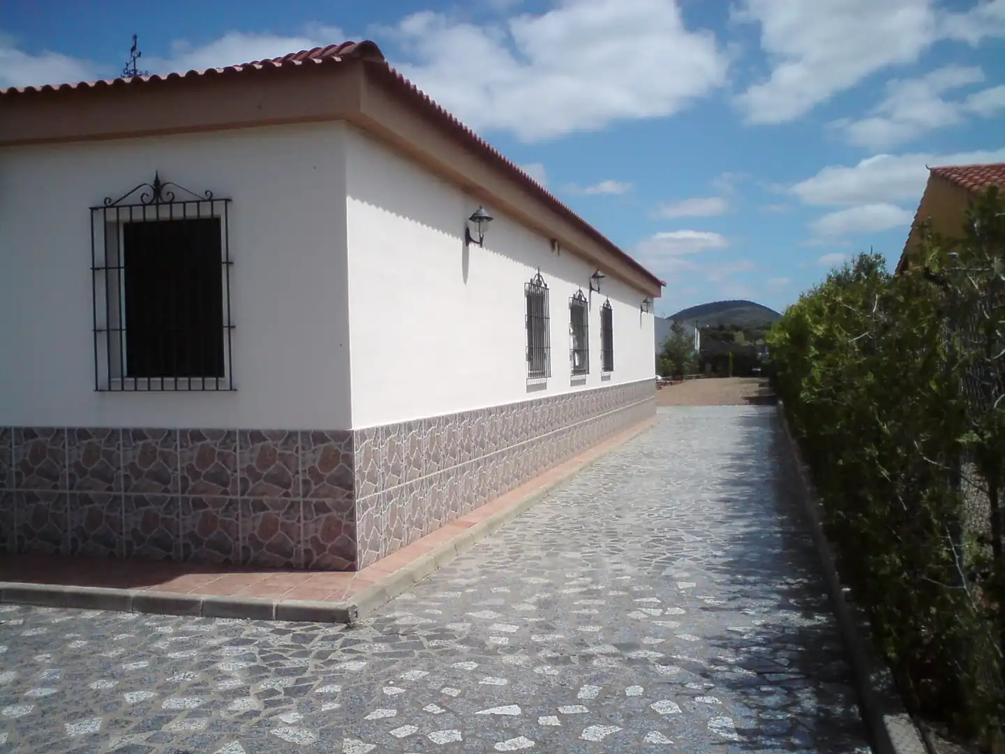 Vista exterior de Casa o chalet en venta en Fuente del Maestre con Calefacción, Jardín privado y Trastero
