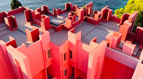 NUEVO Y PRECIOSO APARTAMENTO EN VENTA EN CALPE, EN PRIMERA LÍNEA DE PLAYA, EN UNA ÚNICA Y LUJOSA URBANIZACIÓN!
